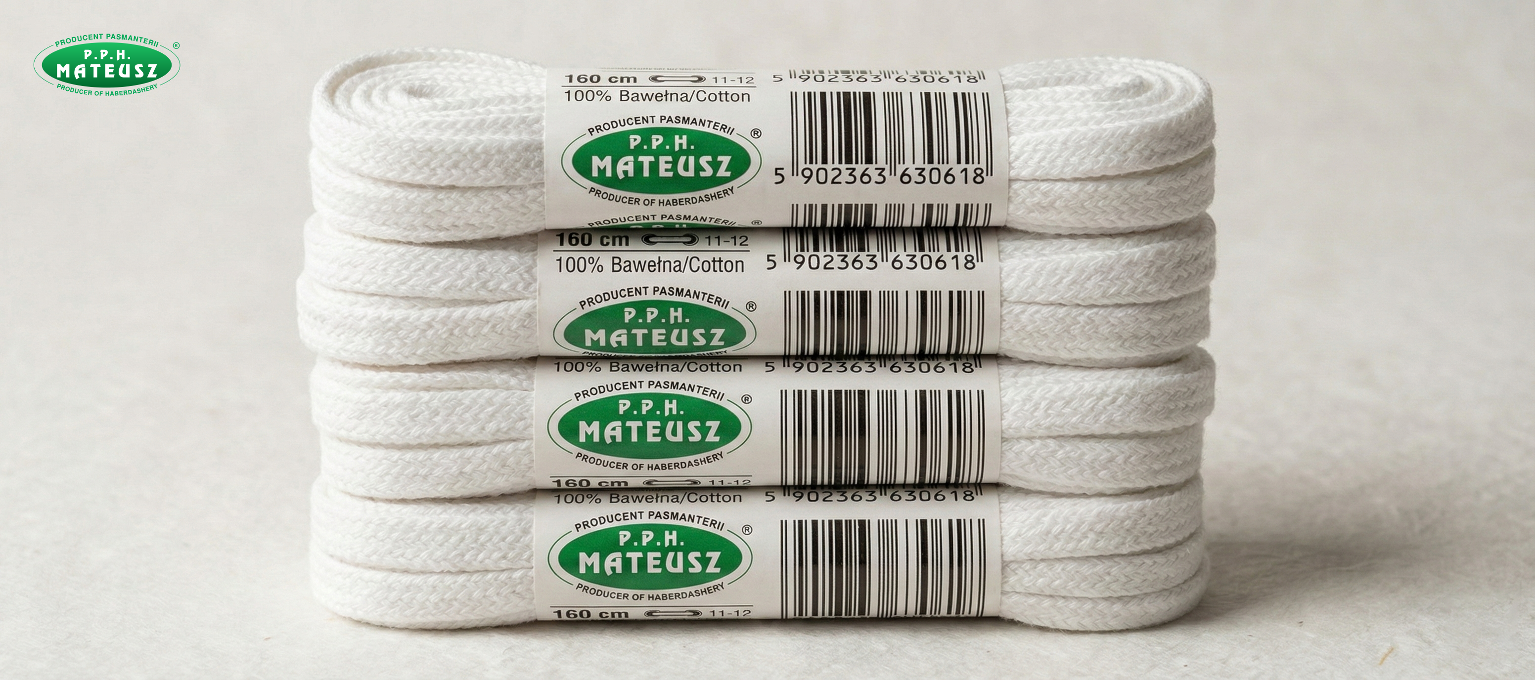 White retail-packaged shoelaces with label – variant 1
