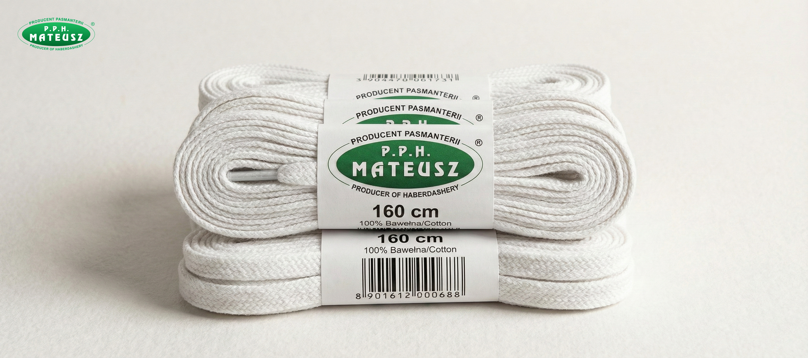 White retail-packaged shoelaces for retail sale – variant 2