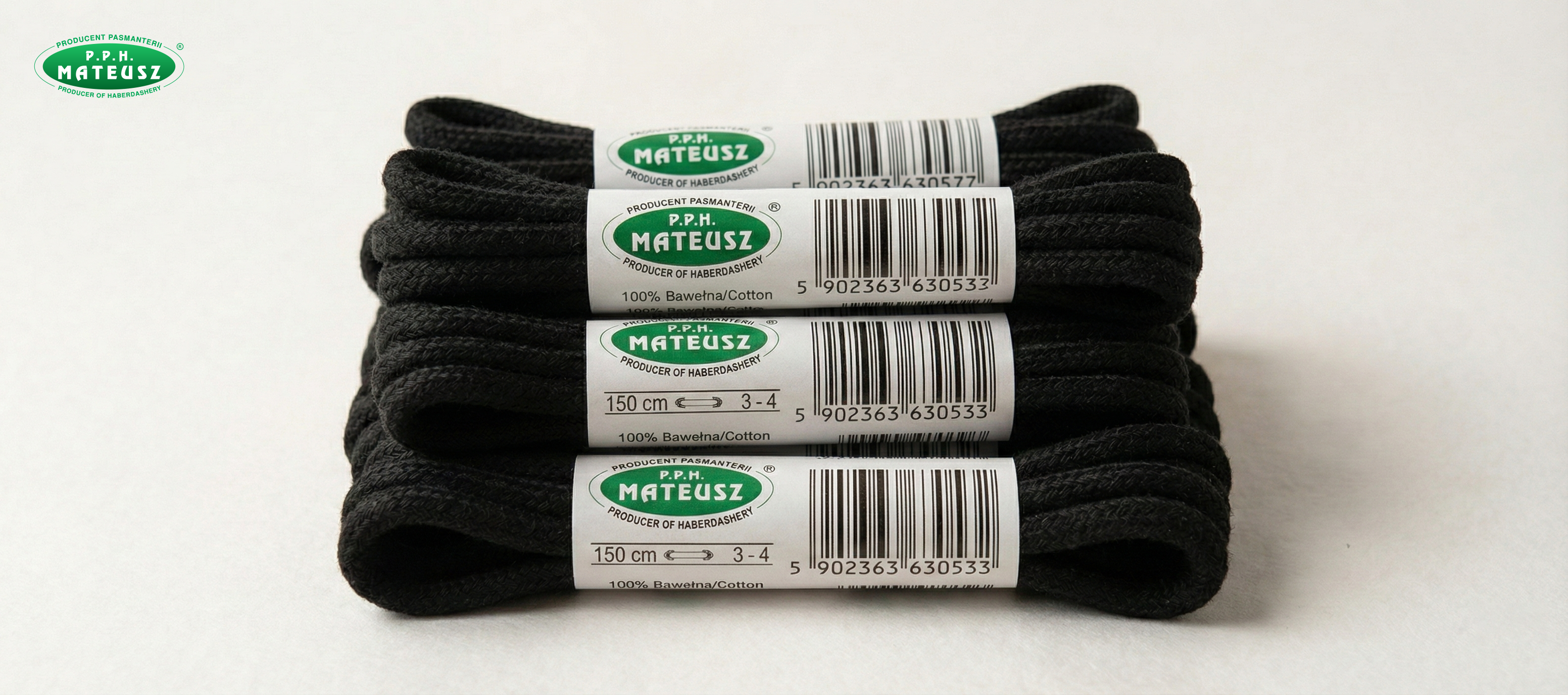 Black retail-packaged shoelaces with label