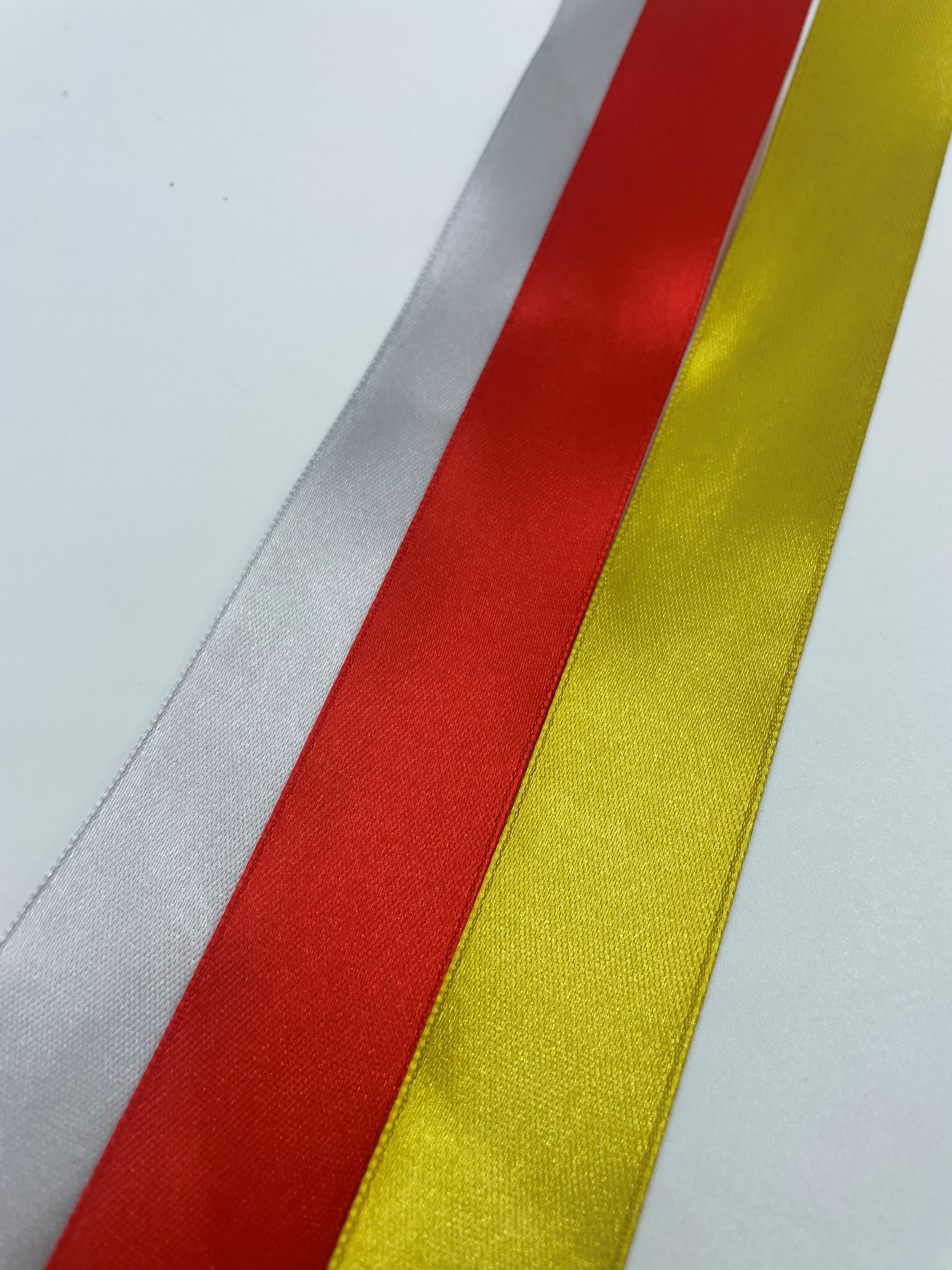 Light-coloured satin ribbon 25mm