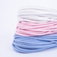 okrągłe sznurowadła bawełniane w kolorach białym różowym i błękitnym